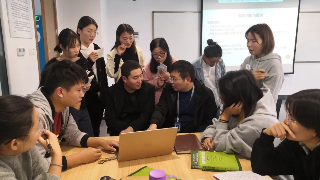 郑州经济贸易学校_郑州经济贸易学校是公办的吗_郑州经济贸易学校联系方式