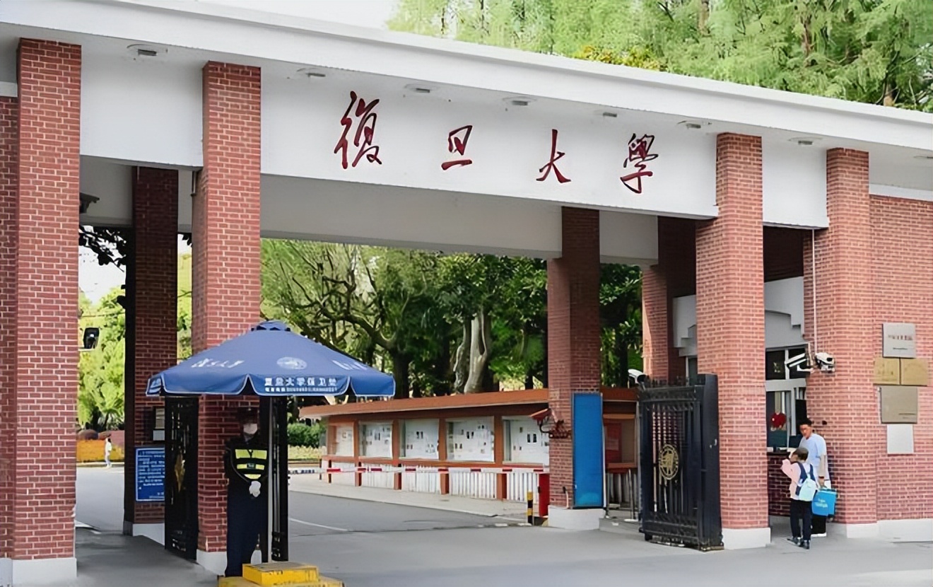 中国排名靠前的传媒大学_中国前十传媒大学排名_传媒业大学排名