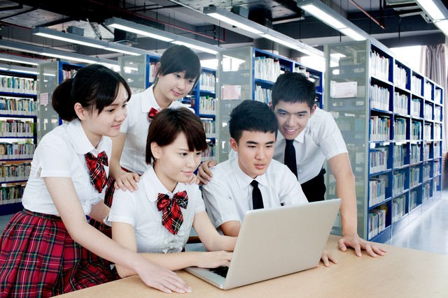 中国排名靠前的传媒大学_传媒类大学排名中国_中国前十传媒大学排名