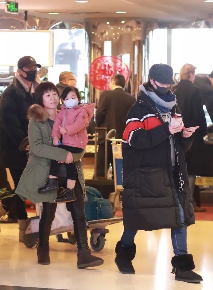 沈佳妮个人简介_沈佳妮的老公是谁_沈佳妮