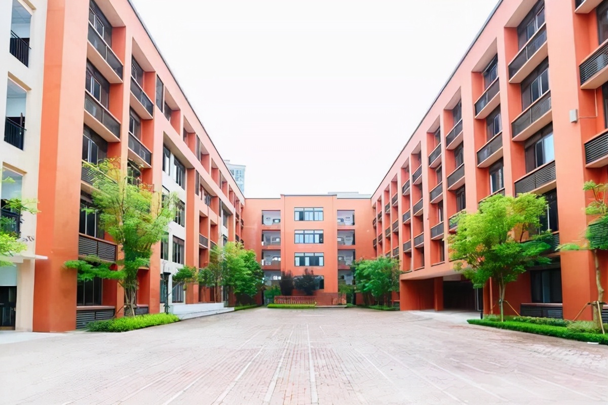 鲁能巴蜀中学是重点吗_鲁能巴蜀中学是重点高中吗_鲁能巴蜀中学喜报2020