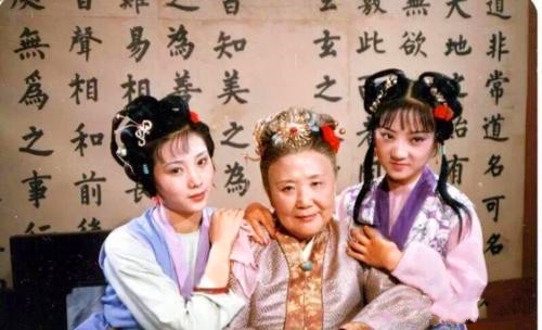 四月是我的生日_生日是按农历还是阳历_生日是提前好还是推迟好