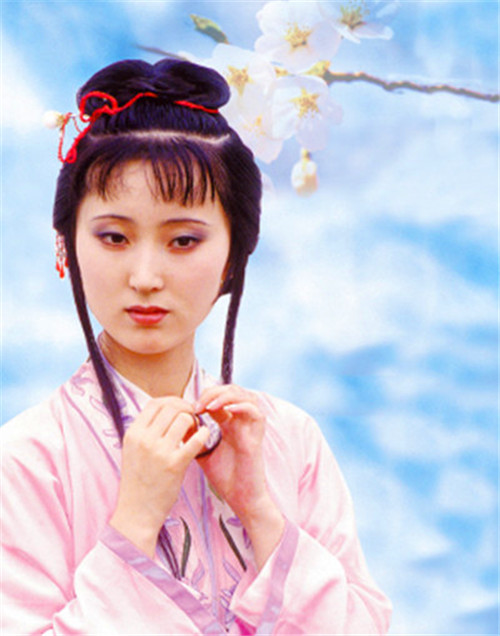 四月是我的生日_生日是按农历还是阳历_生日是提前好还是推迟好