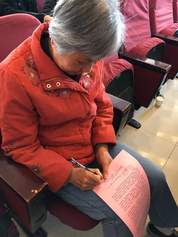 生日是按农历还是阳历_生日是妈妈的受难日_四月是我的生日