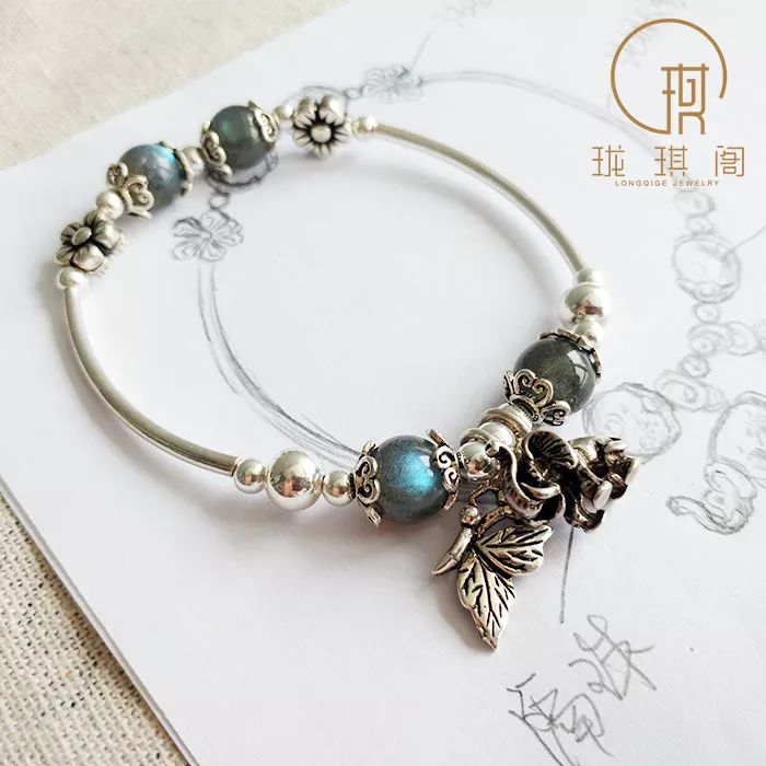 月光石功效作用与主治_月光石功效作用与禁忌_月光石的功效与作用
