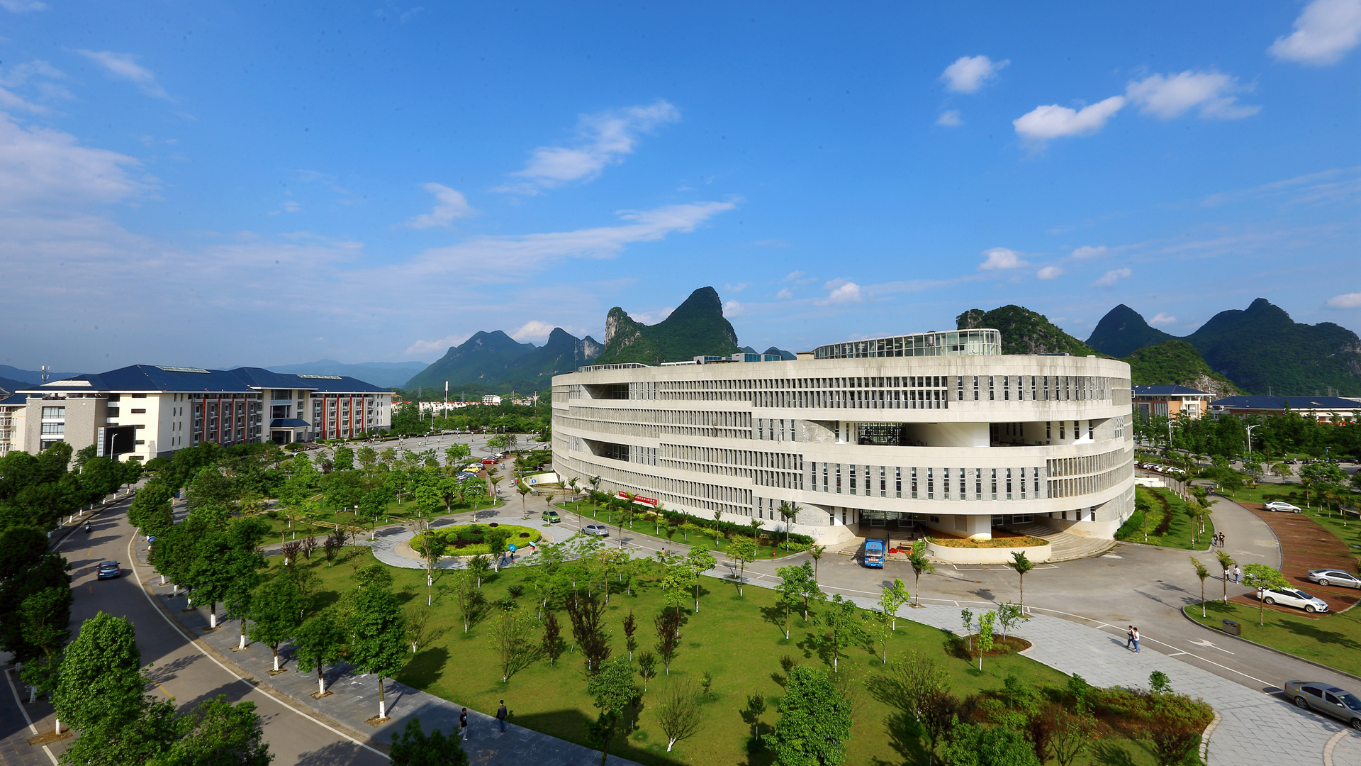 杭州电子科技大王牌专业_杭州电子大学科技信息学院_杭州电子大学科技大学怎么样
