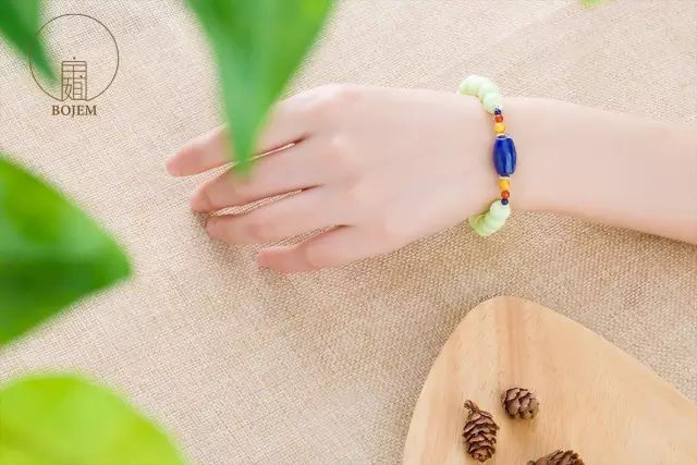 小叶紫檀能避邪吗_小叶紫檀不能佩戴吗_小叶紫檀的七大忌讳