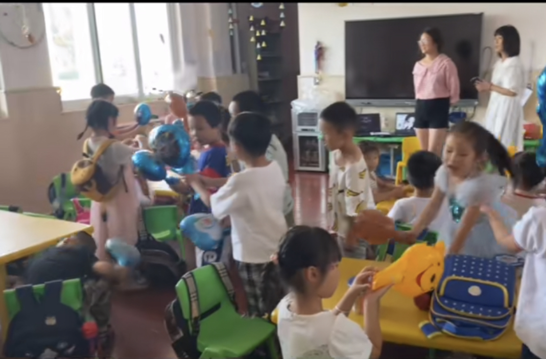 小学毕业泪崩_小学毕业值得哭吗_哭毕业值得小学生看吗