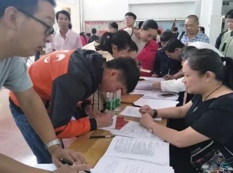 昆明实验中学高中_昆明实验中学高中部招生电话_昆明长鸿实验中学高一报名