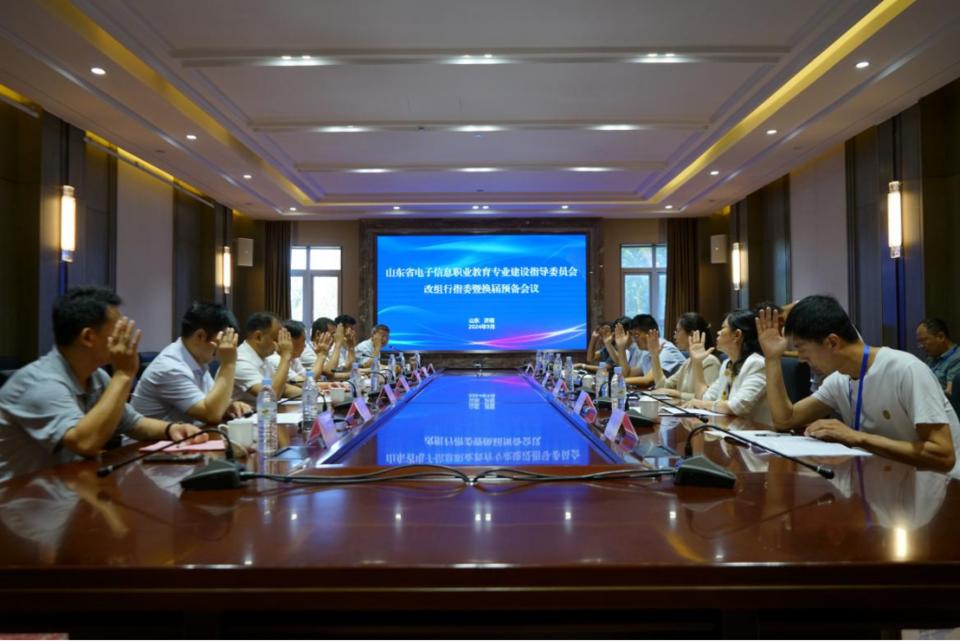 章丘中等职业学校_章丘中等职业学校简章_章丘中等职业学校鸟瞰图