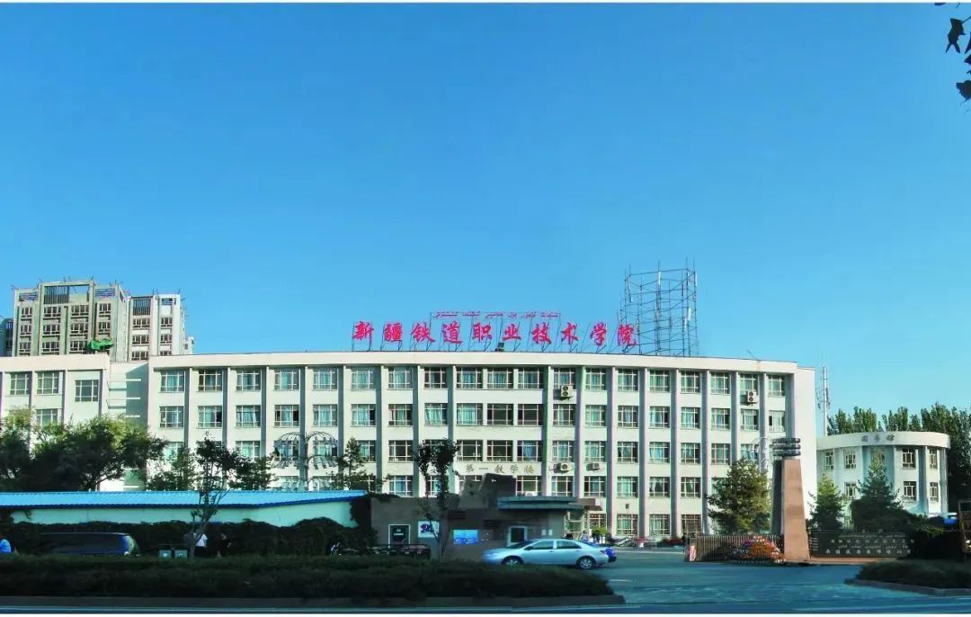 安徽大专高考分数线排名_安徽大专院校排名以及录取分数线_大专院校录取分数安徽排名线表