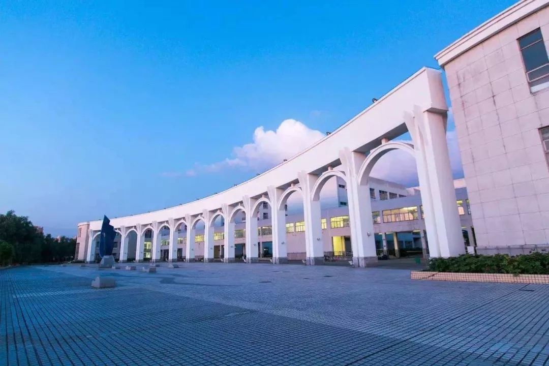 上海学校本科_上海学校本科毕业能落户吗_上海一本学校