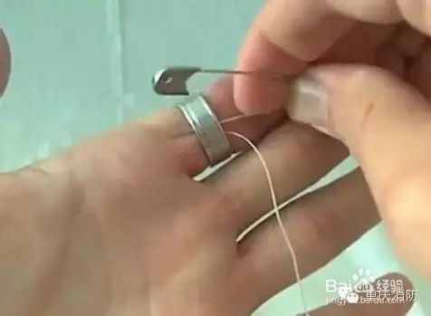 戒指中指戴几号_戒指戴中指_戒指中指戴左手还是右手