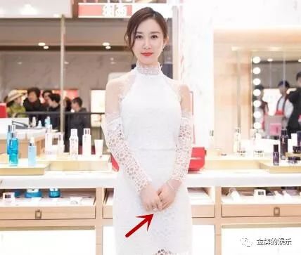 戒指中指戴几号_戒指中指戴哪边_戒指戴中指