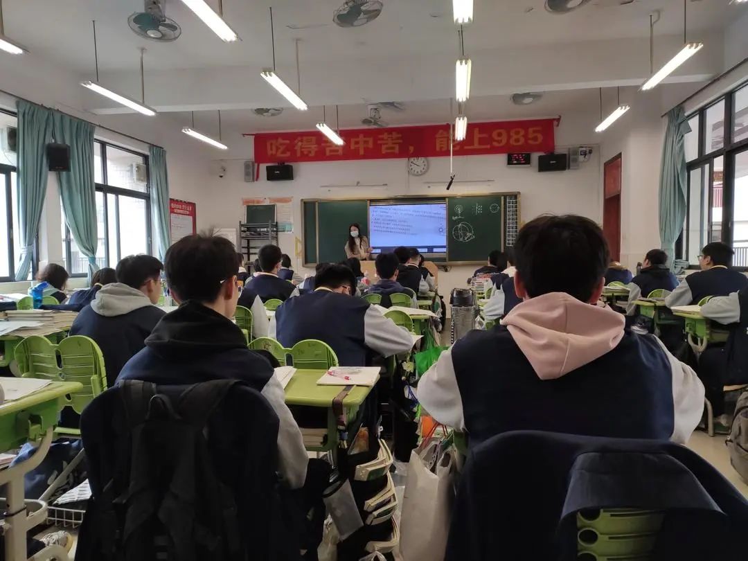 德庆香山中学文化_德庆县香山中学占地面积_德庆县香山中学