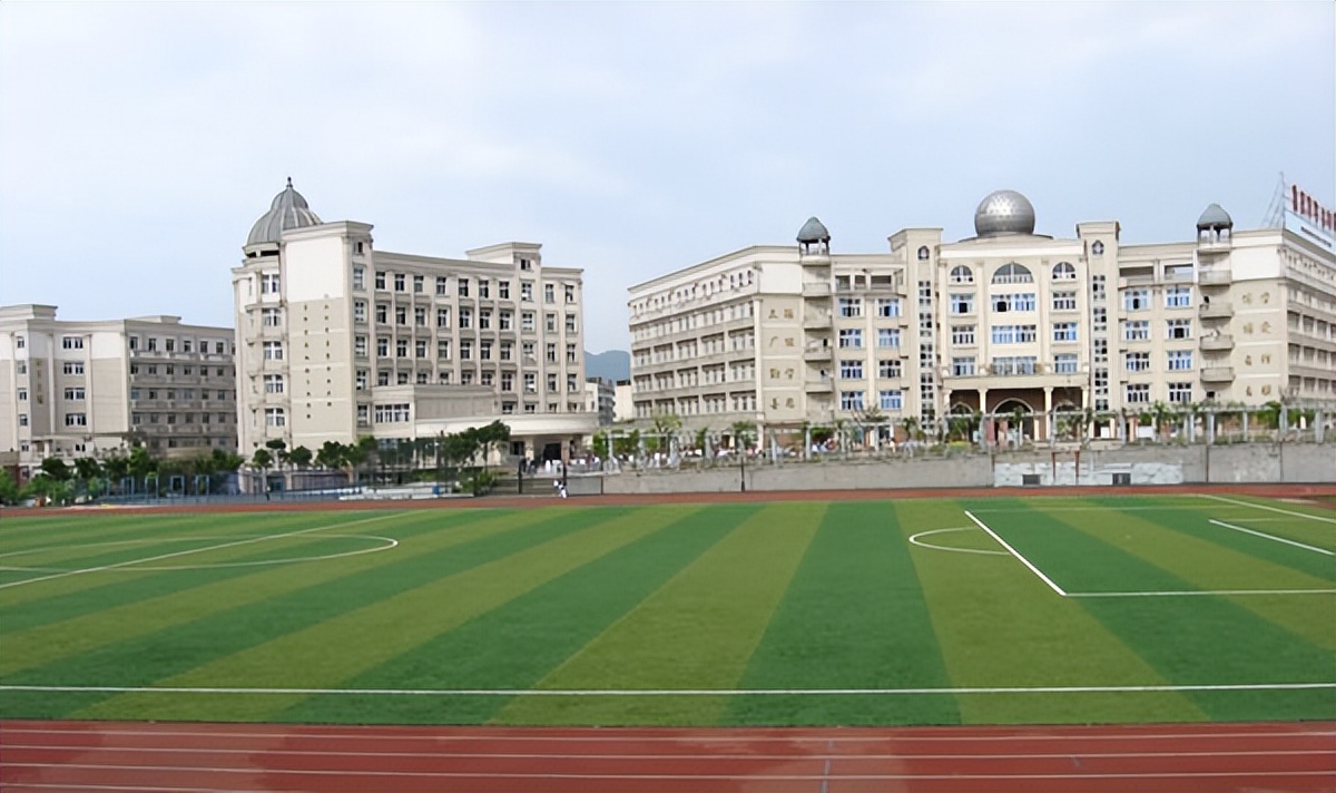 重庆江北中学如何_重庆江北的中学_重庆江北中学
