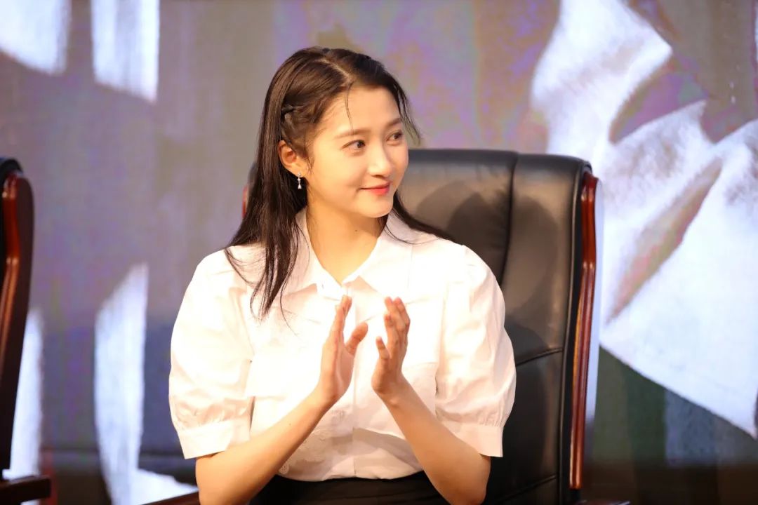 鲁迅祝福的主题_祝福鲁迅_鲁迅祝福故事情节概括