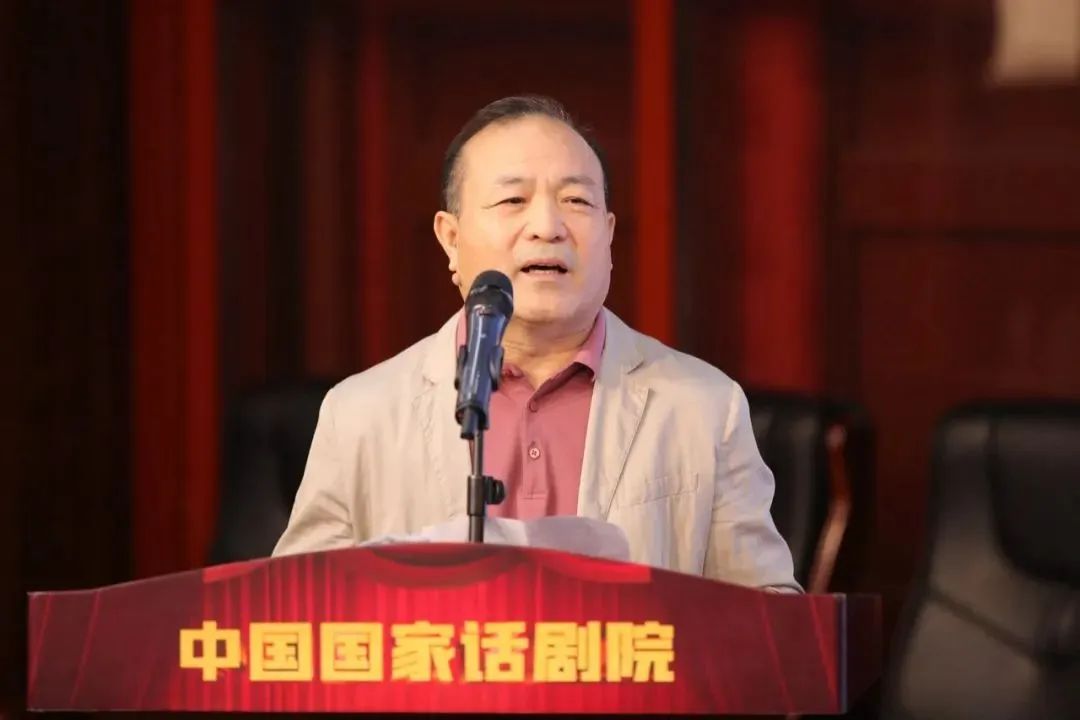 鲁迅祝福的主题_鲁迅祝福故事情节概括_祝福鲁迅