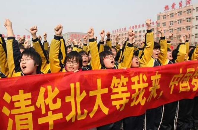 兰州交大的学费是多少_兰州交通大学学费_兰州交通大学2021年学费