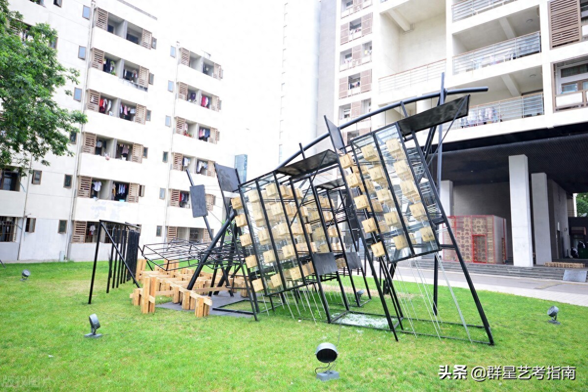 上海视觉学院艺术与科技_上海视觉艺术学院_上海视觉学院艺术类是一本吗