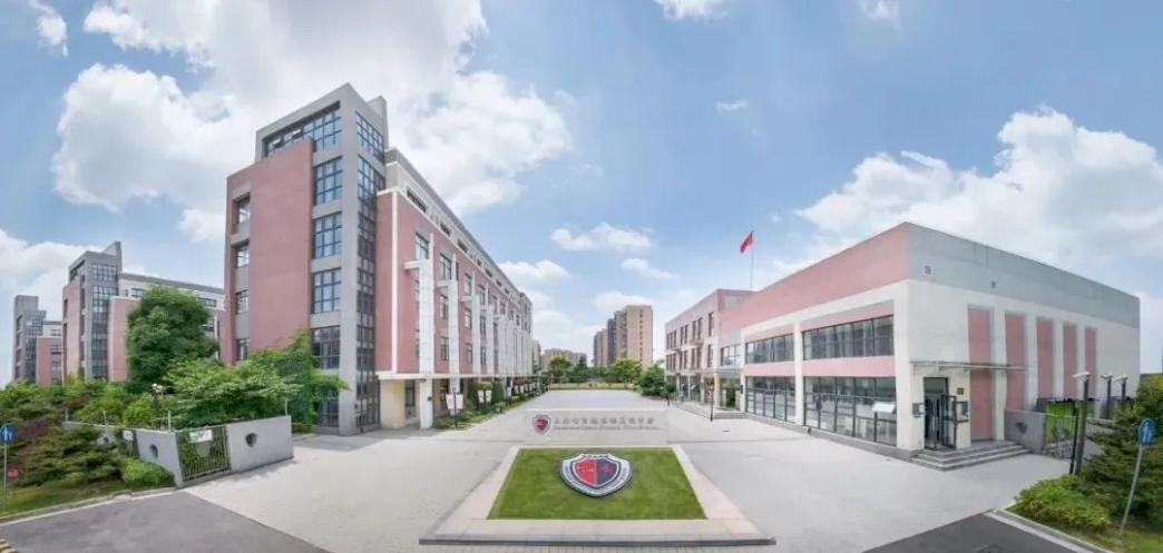 杭州英特外国语学校如何_英特外国语杭州外国语学校学费_杭州英特外国语学校学费一年多少