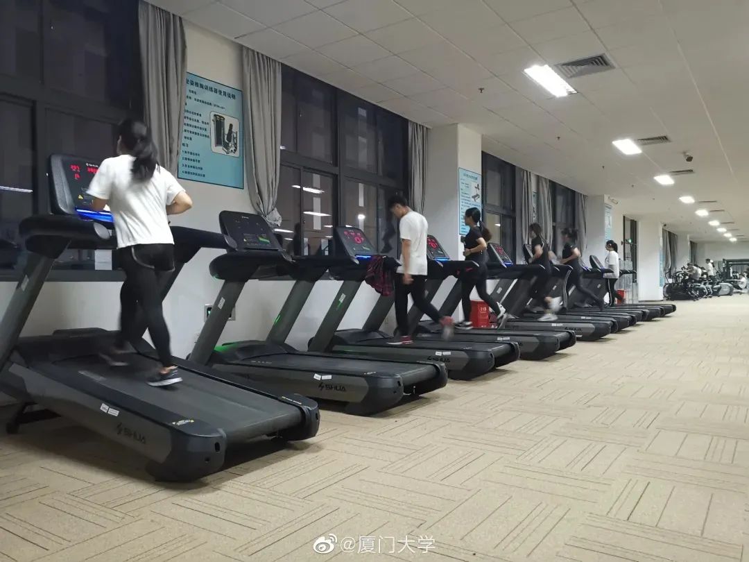 厦门大学学生公寓在哪个街道_厦门大学学生公寓_厦门大学学生公寓办