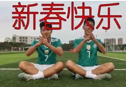 张一博_一博张驰写的歌_一博张弛