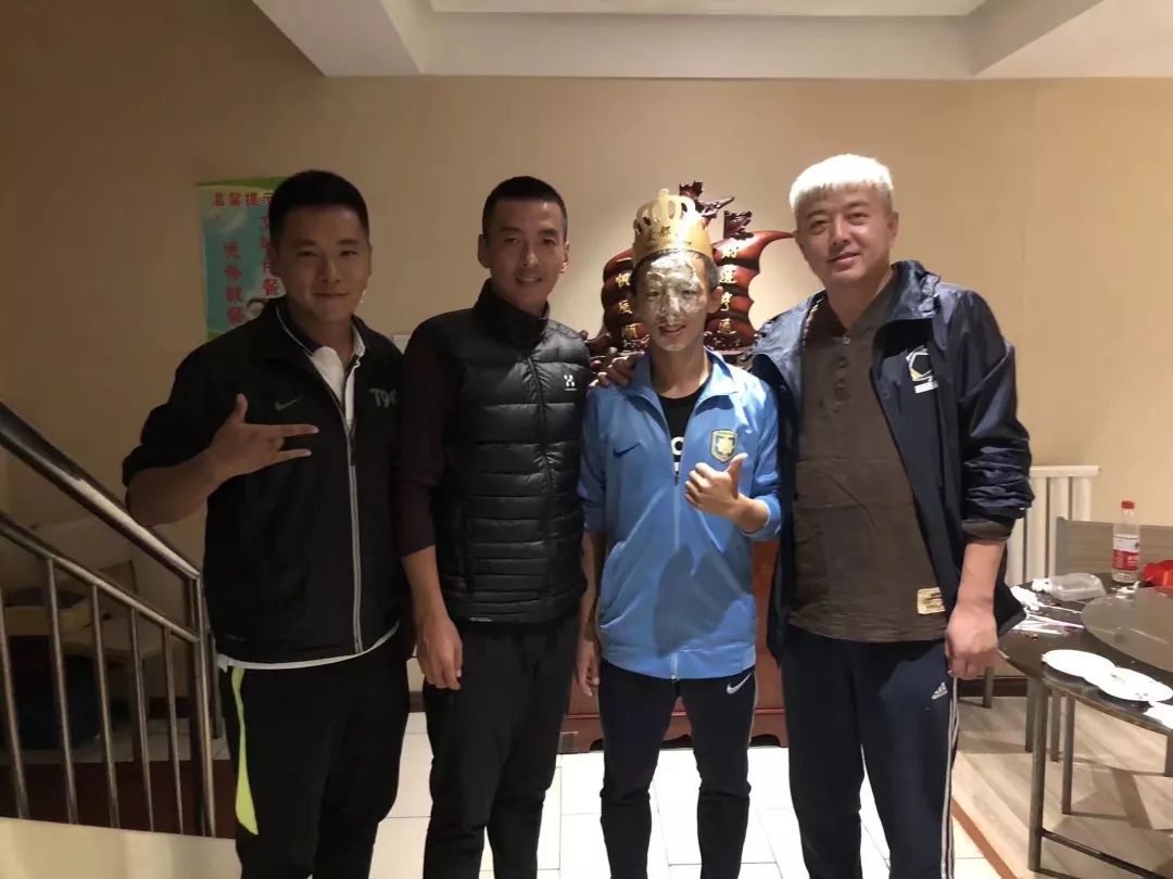 一博张驰写的歌_一博张弛_张一博
