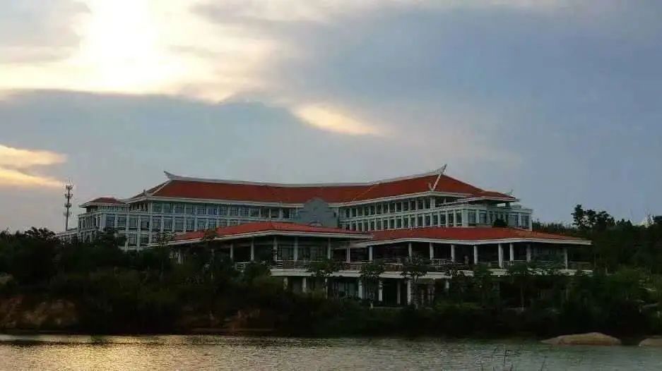 公寓厦门大学学生能住吗_厦门大学学生公寓_厦门大学学生公寓办