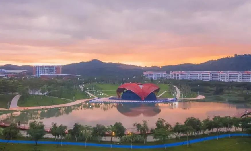公寓厦门大学学生能住吗_厦门大学学生公寓_厦门大学学生公寓办